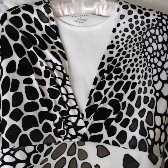 Kay Celine Fuax Wrap Long Sleeve Top (Made in USA) size M - Picture 2 of 9